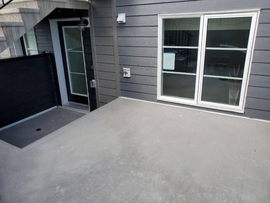 Apartamento Cozy Rockland Park Unit+Parking YYC Exterior foto