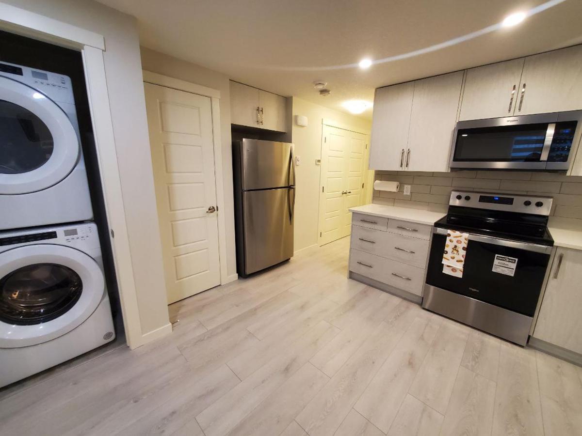 Apartamento Cozy Rockland Park Unit+Parking YYC Exterior foto
