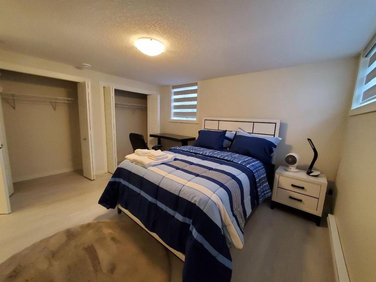 Apartamento Cozy Rockland Park Unit+Parking YYC Exterior foto
