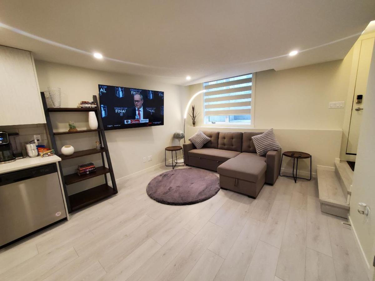 Apartamento Cozy Rockland Park Unit+Parking YYC Exterior foto