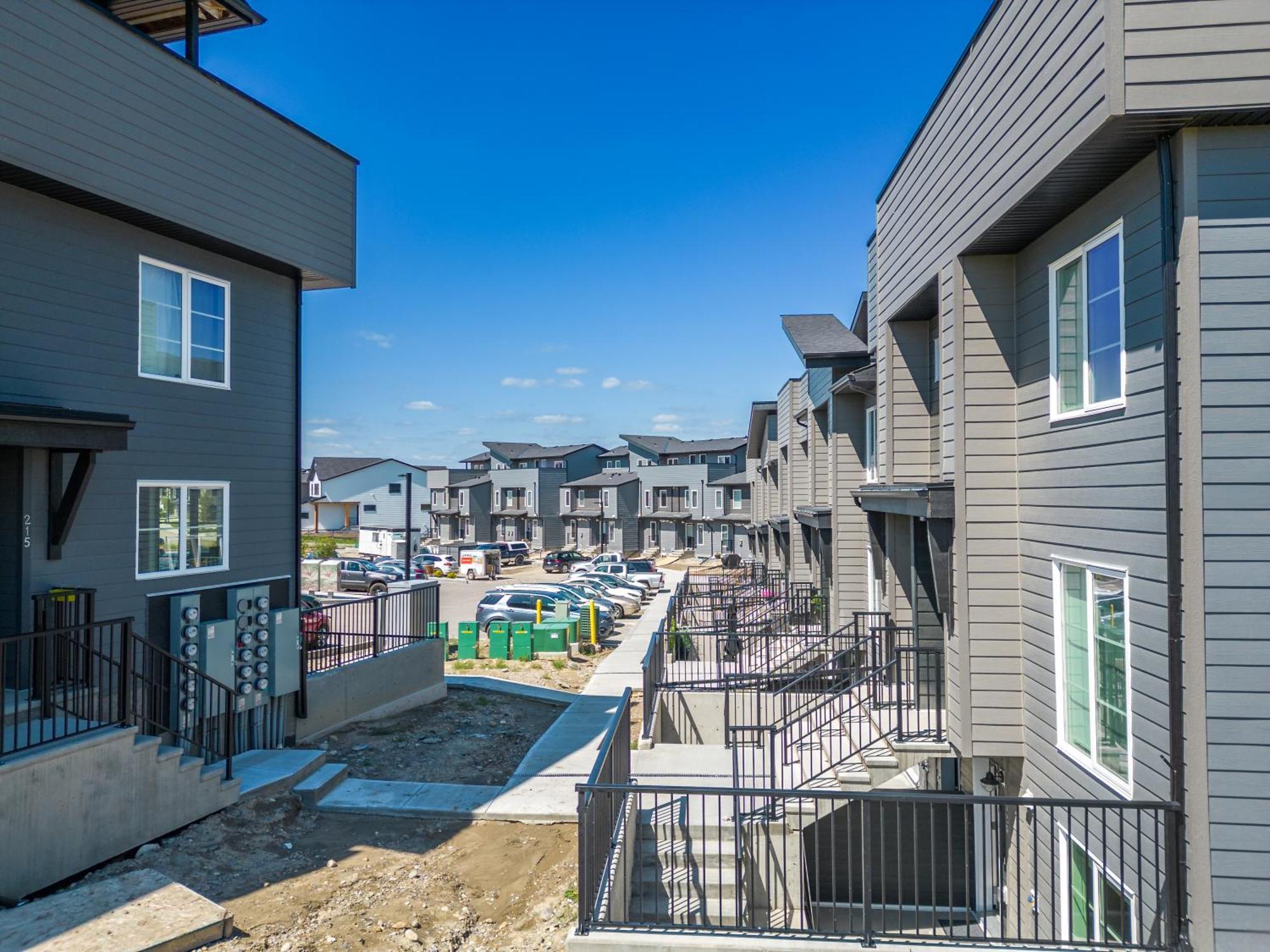 Apartamento Cozy Rockland Park Unit+Parking YYC Exterior foto