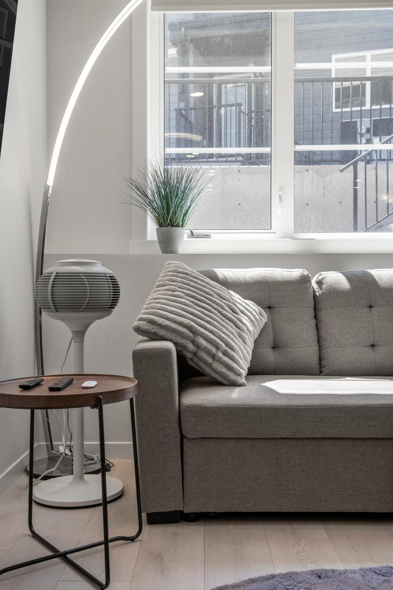 Apartamento Cozy Rockland Park Unit+Parking YYC Exterior foto