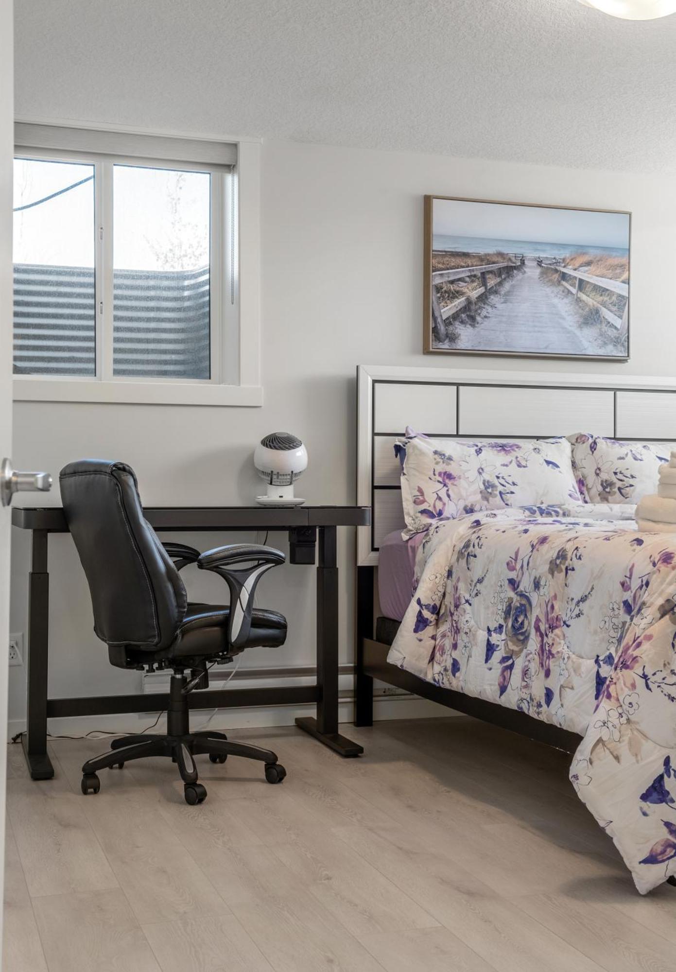 Apartamento Cozy Rockland Park Unit+Parking YYC Exterior foto